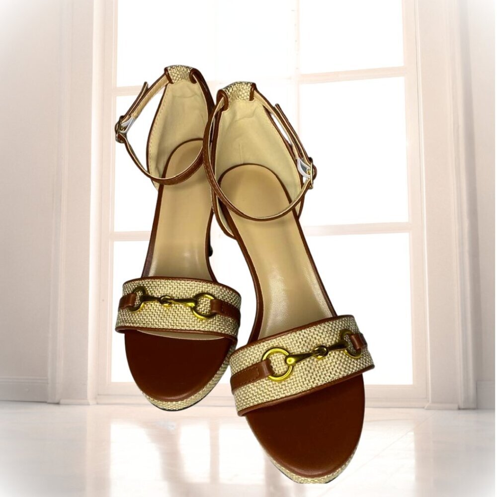 Chic Woven Beige & Brown Faux Leather Sandals with Gold Chain Accent - Size 7.5 - Picture 14 of 15